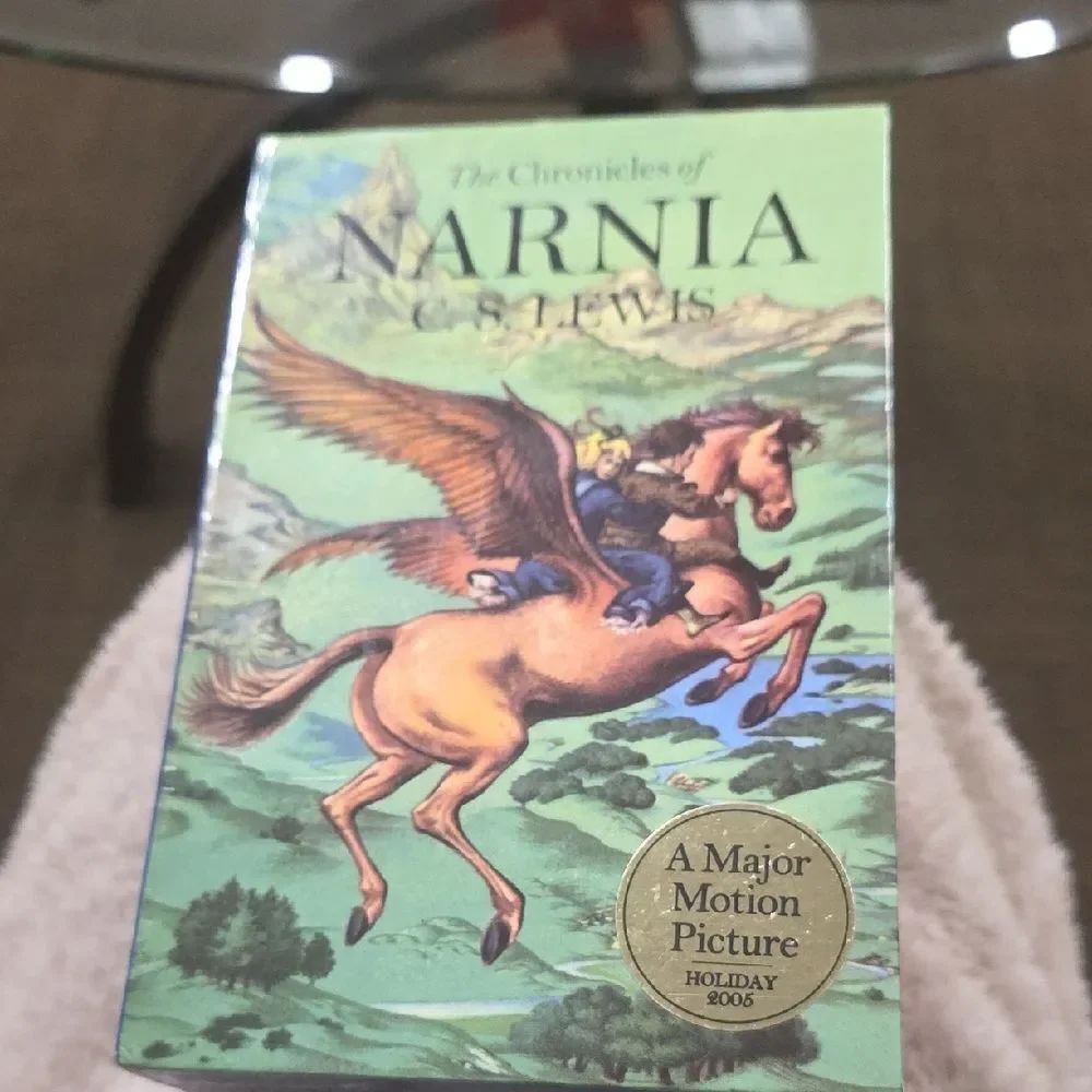The Chroniclesโof Narnia Book Collection